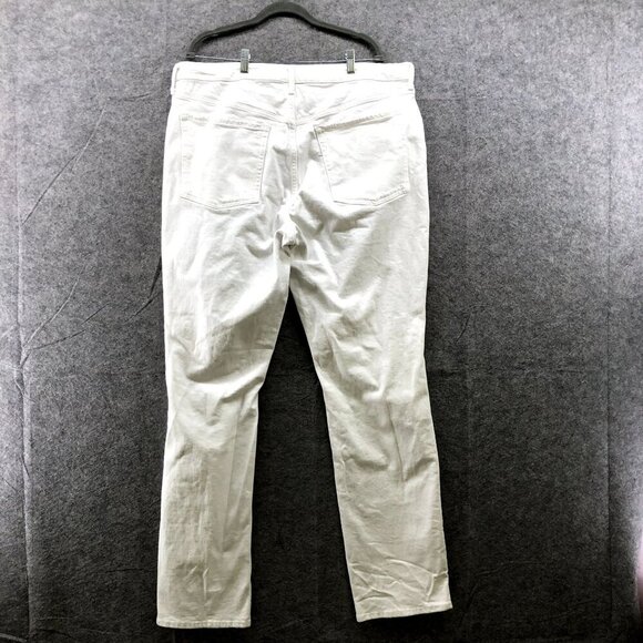 Old Navy High Rise OG Straight White Jeans Womens Size 18 Tall White Distressed - Picture 2 of 11